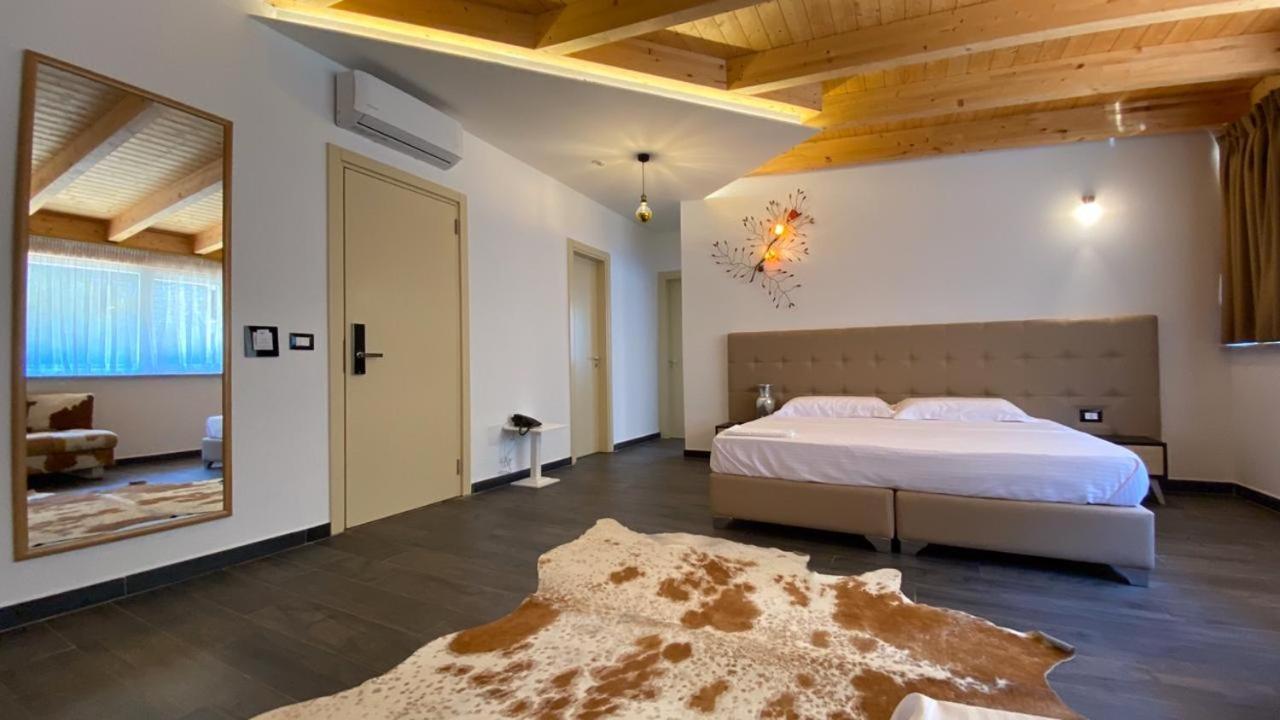Mille Amici Hotel Shëngjin
