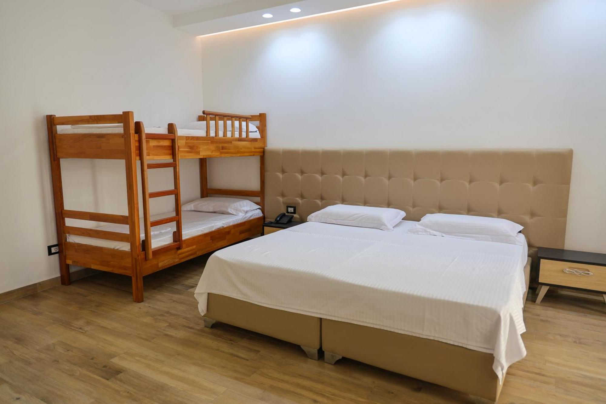 Hotel Mille Amici