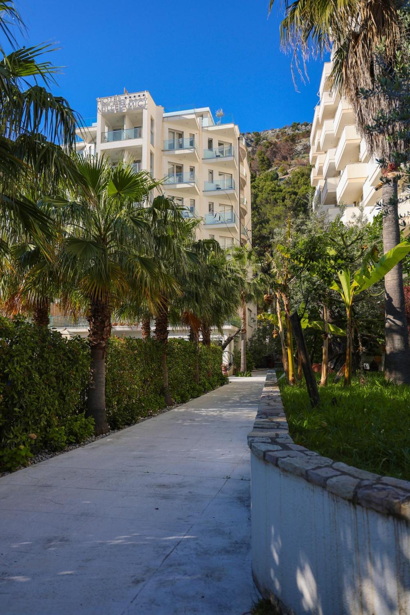 Mille Amici Hotel Shëngjin