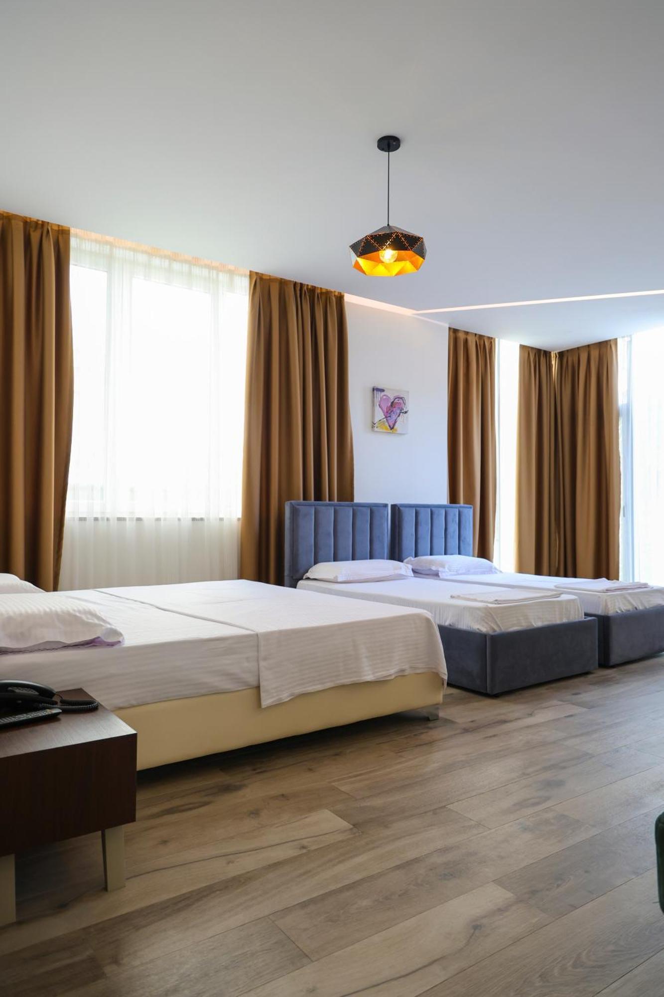 Hotel Mille Amici
